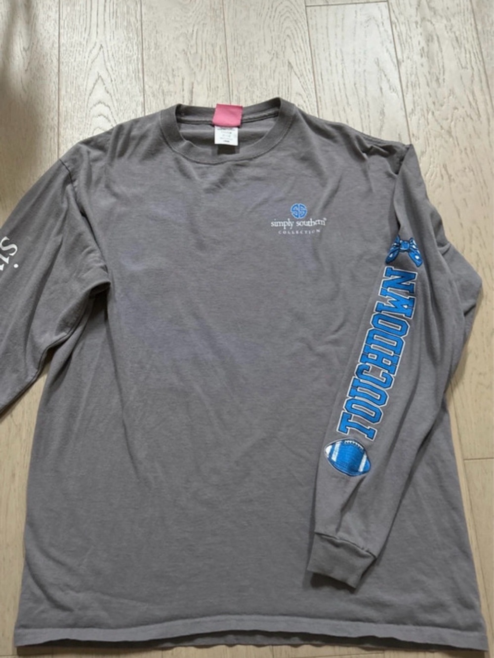 Simply Southern Women’s"Be Sweet Tailgate Hard" Graphic Tee - Gray & Blue - Picture 2 of 2